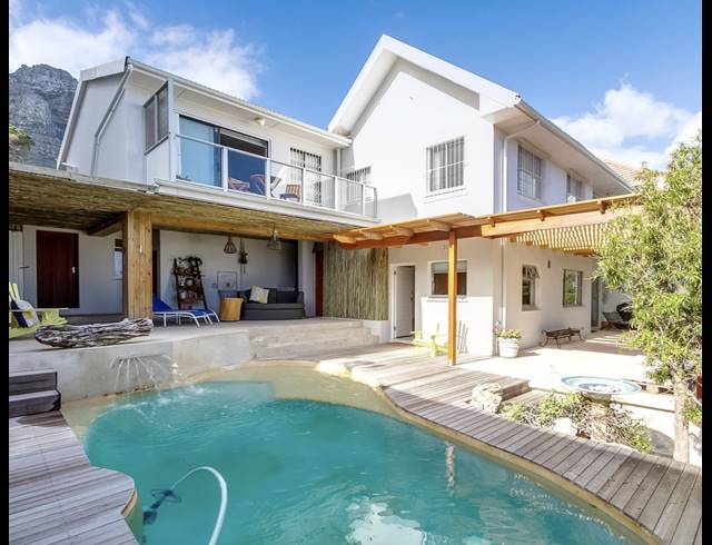 5 BEDROOM HOUSE RENTED IN CAMPS BAY